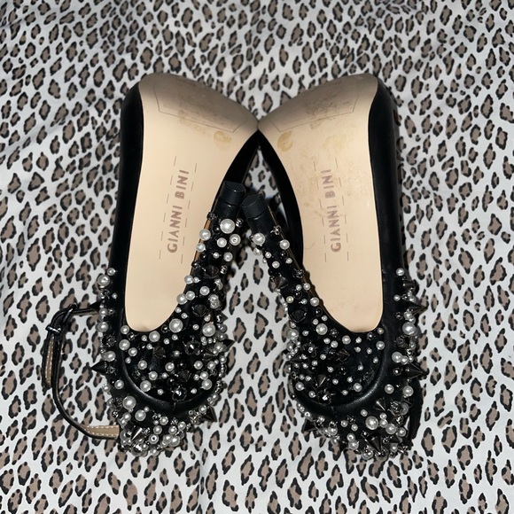 Gianni Bini Womens Ankle Strap Peep Toe Pumps Heels with Studs Pearls and Spikes - Picture 7 of 16